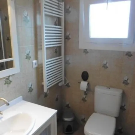 Haus Bianya בית נופש L' Escala