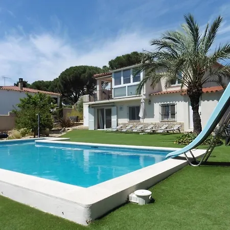 Haus Bianya Holiday home *